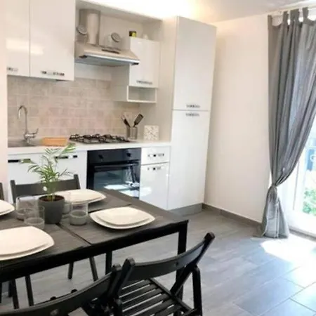 La Casa Al Mare Apartment *